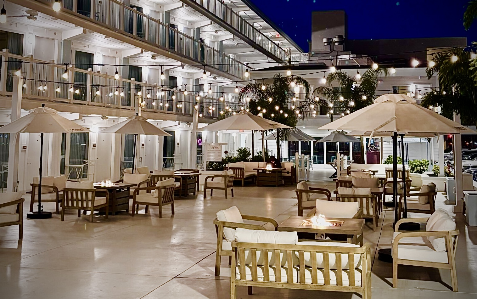 Dining Under The Stars Night in Wildwood